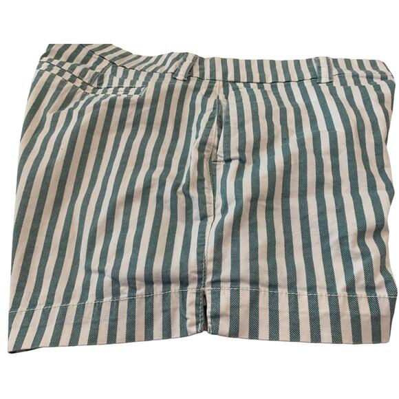 OLD NAVY EVERYDAY SHORT, WOMENS, 4, GREEN & WHITE VERTICAL STRIPES, MID-RISE - Picture 5 of 10